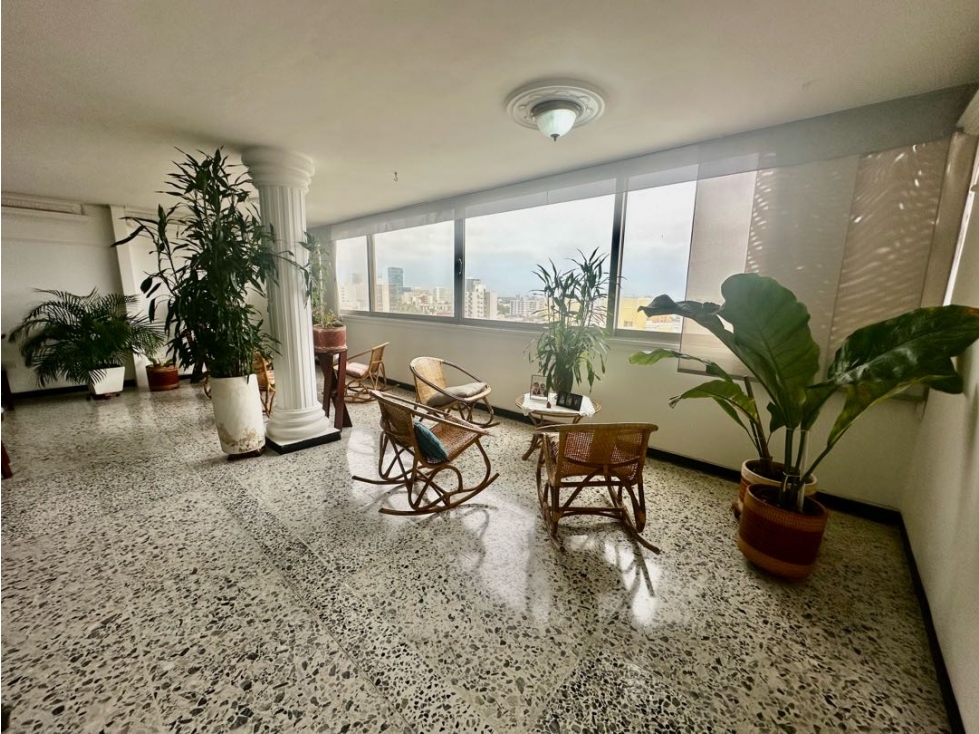 AMPLIO APARTAMENTO EN VENTA EN VIEJO PRADO. Excelente Ubicacion — foto 5