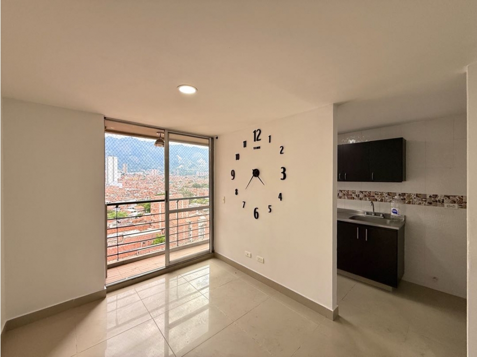AMPLIO APARTAMENTO EN VENTA EN NIQUIA EN BELLO - URB. ARBOLES — foto 3