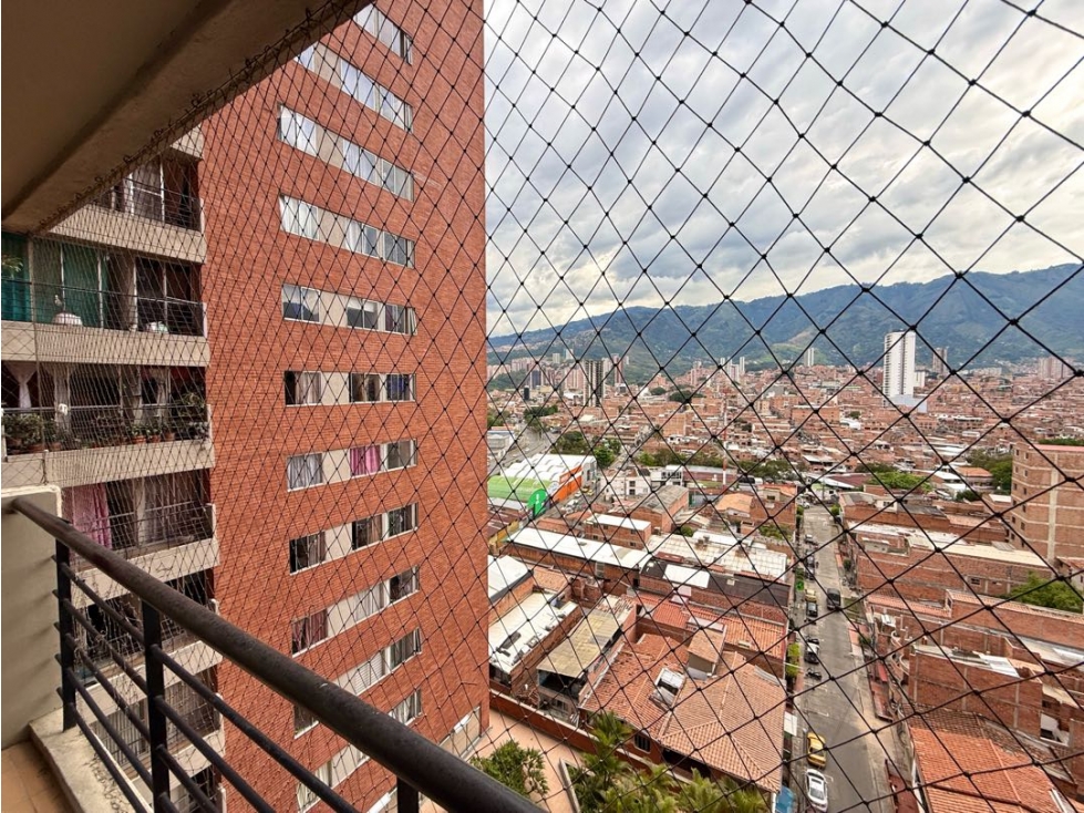 AMPLIO APARTAMENTO EN VENTA EN NIQUIA EN BELLO - URB. ARBOLES — foto 4