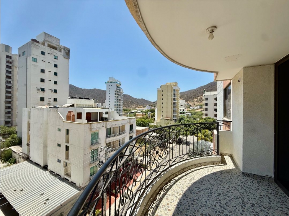 Precio de oportunidad Amplio apartamento en venta en rodadero — foto 3