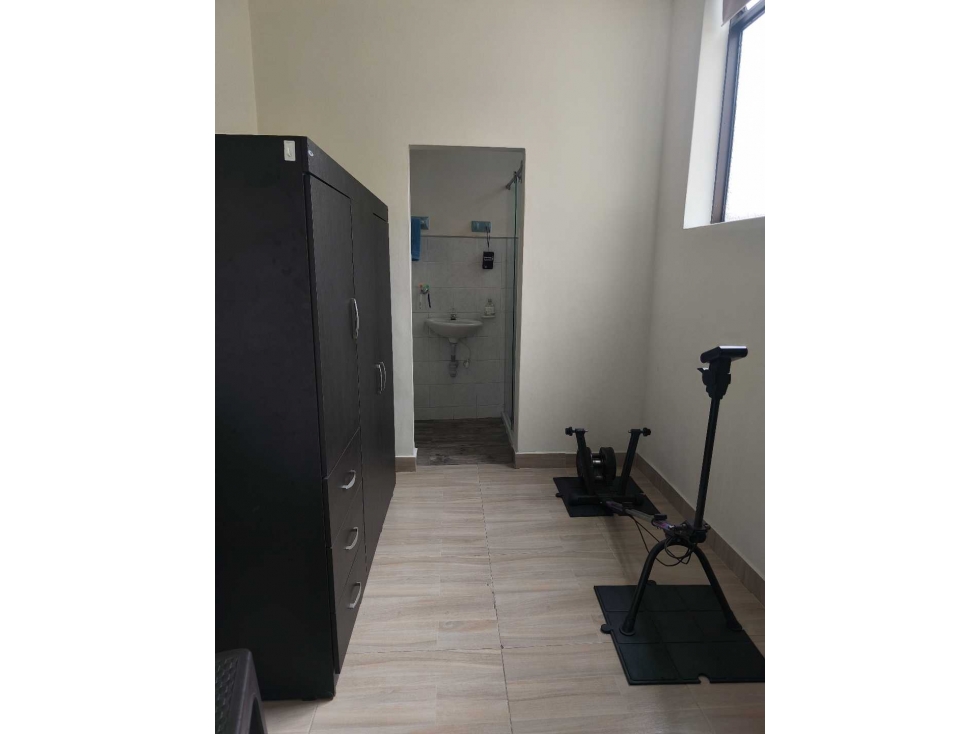 AMPLIO APARTAMENTO EN VENTA EN SANTA MÓNICA — foto 4