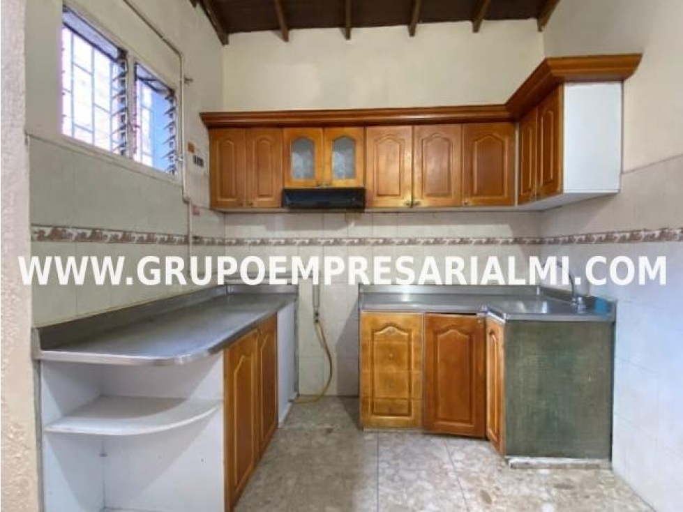 AMPLIO APARTAMENTO EN VENTA - SECTOR PRADO CENTRO COD: 32343 — foto 2