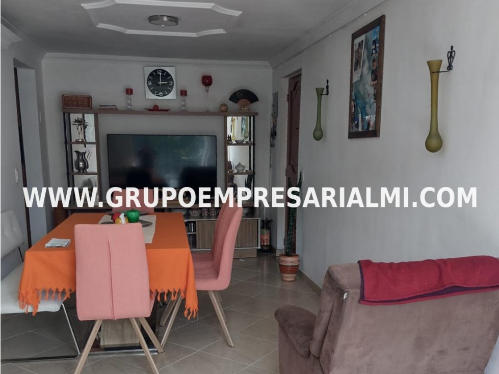 AMPLIO APARTAMENTO EN VENTA - SECTOR CÓRDOBA COD: 32481