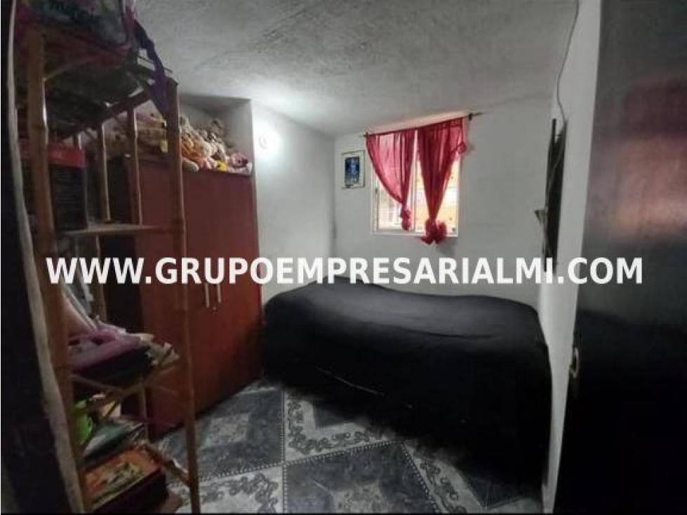 APARTAMENTO EN VENTA - SECTOR LA AURORA, ROBLEDO COD: 28512 — foto 2