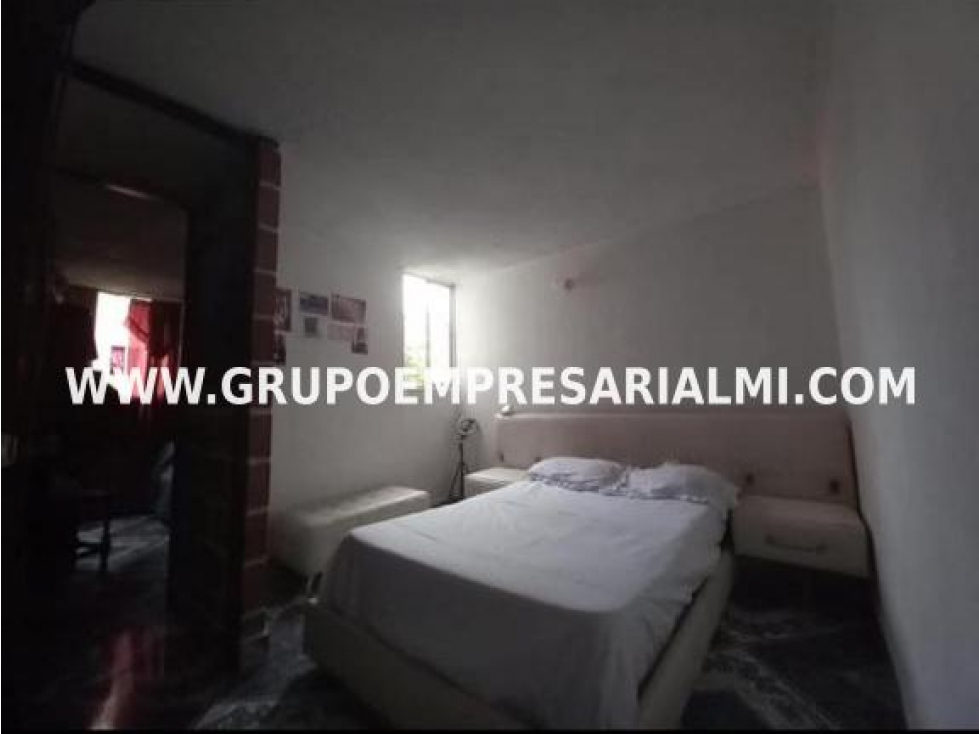 APARTAMENTO EN VENTA - SECTOR LA AURORA, ROBLEDO COD: 28512 — foto 3