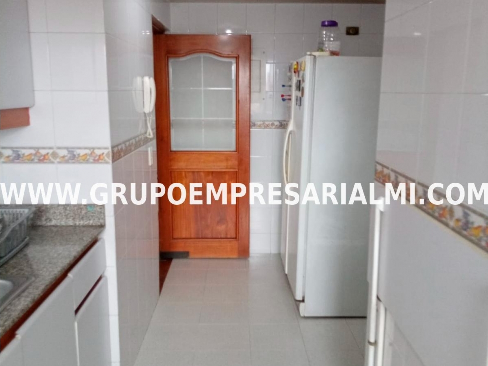 AMPLIO APARTAMENTO EN VENTA - SECTOR NOGALES COD: 33800 — foto 6