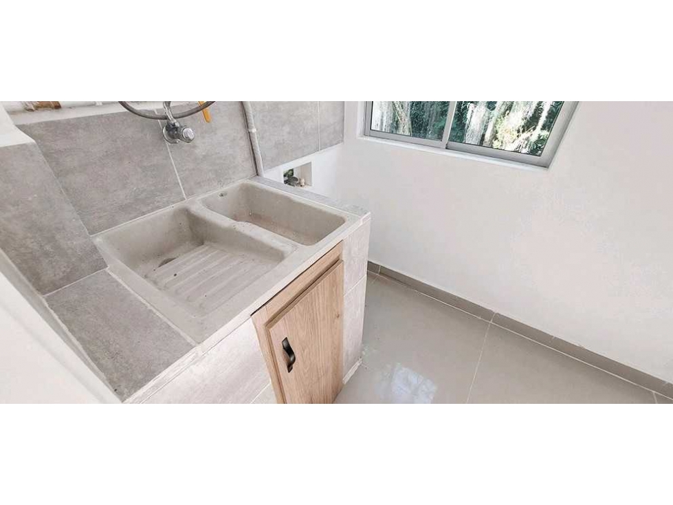 AMPLIO APARTAMENTO REMODELADO — foto 6