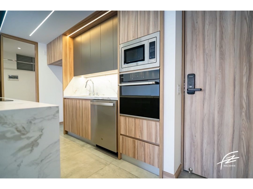 Amplio Apartamento Totalmente Remodelado en Ciudad del Río — foto 5