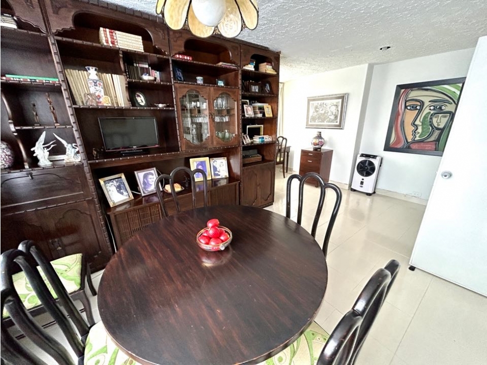 Amplio apartamento ubicado a sólo unos pasos de la plaza de Bolívar — foto 4