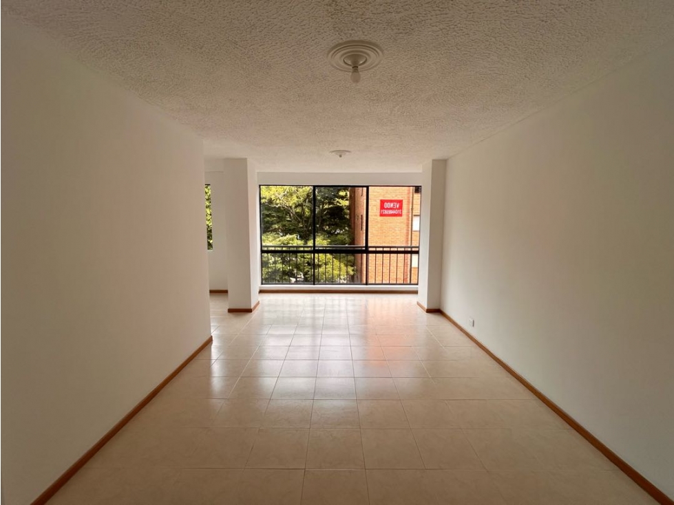 Amplio e iluminado apartamento en El Escobero, Envigado — foto 3