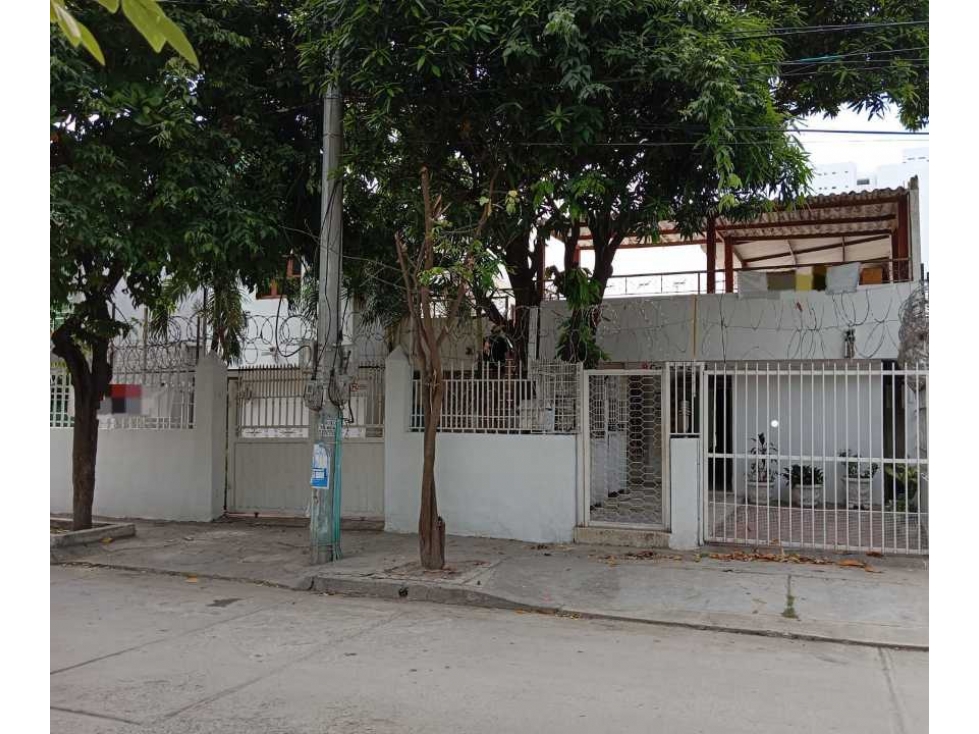 Amplio Hostal en Santa Marta. - 2
