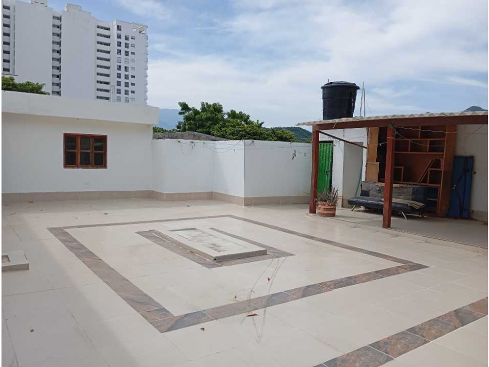 Amplio Hostal en Santa Marta. - 4