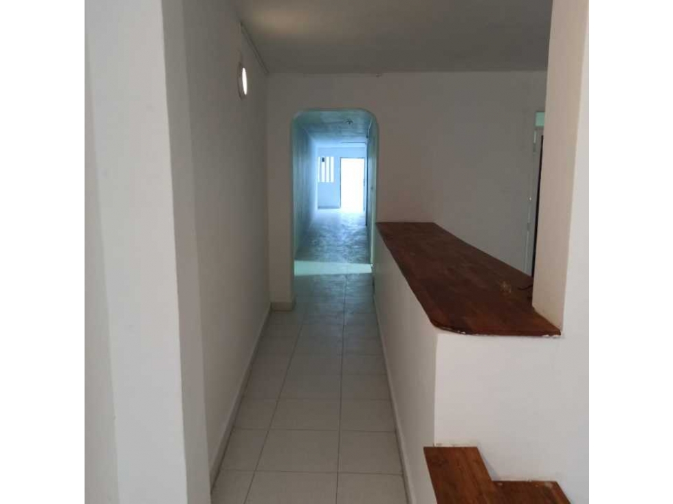 Se vende y se arrienda amplio local comercial 186m2, centro histórico — foto 2