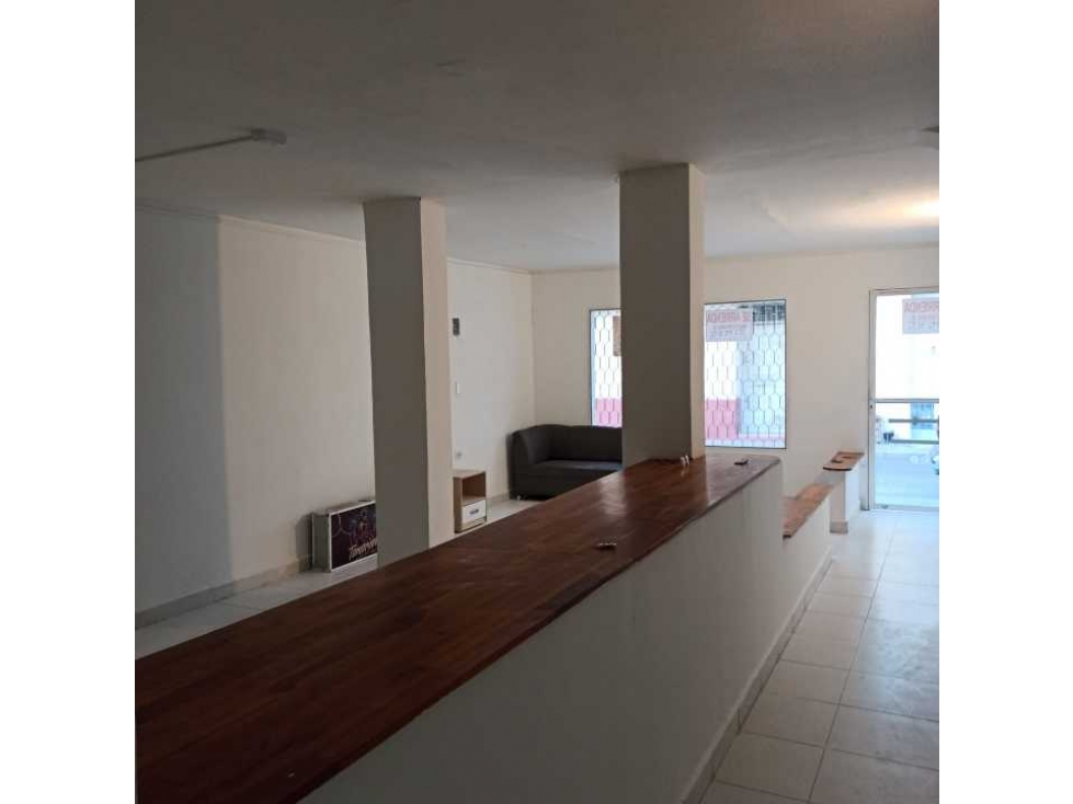 Se vende y se arrienda amplio local comercial 186m2, centro histórico — foto 3