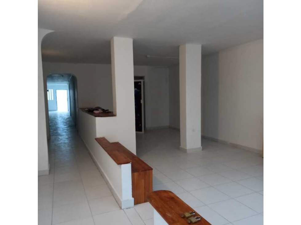 Se vende y se arrienda amplio local comercial 186m2, centro histórico — foto 5