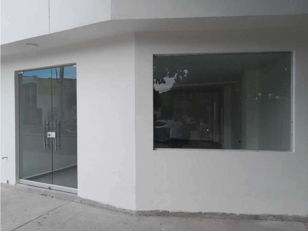 Amplio local comercial de 60m2 sobre vía principal, san francisco - 6