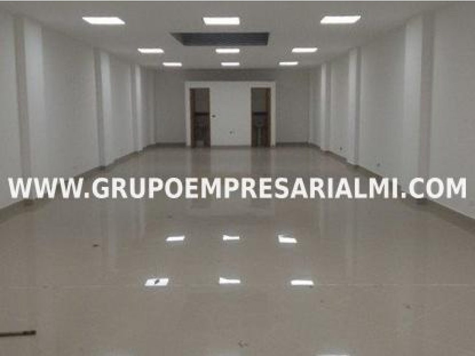AMPLIO LOCAL EN ARRIENDO - SECTOR SANTA ANA COD: 31702 - 2