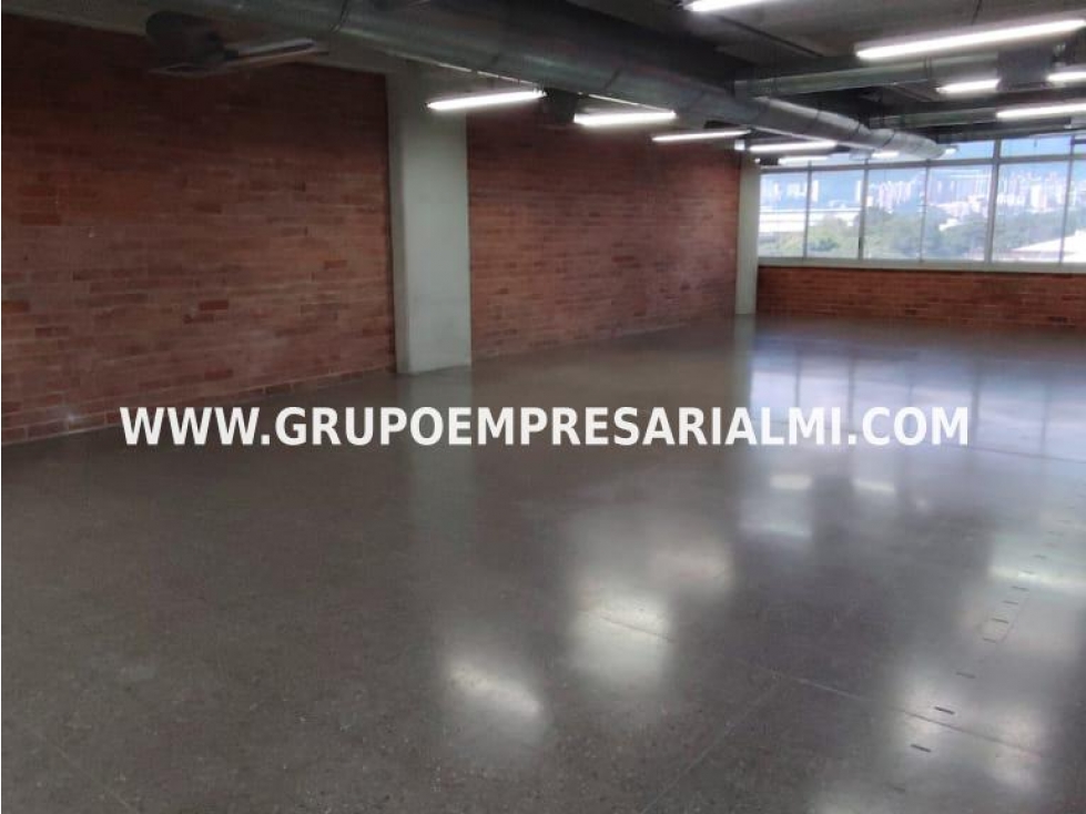AMPLIO LOCAL EN ARRIENDO - SECTOR GUAYABAL COD: 32885
