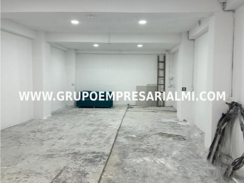 AMPLIO LOCAL EN VENTA - SECTOR MANRIQUE COD: 32853