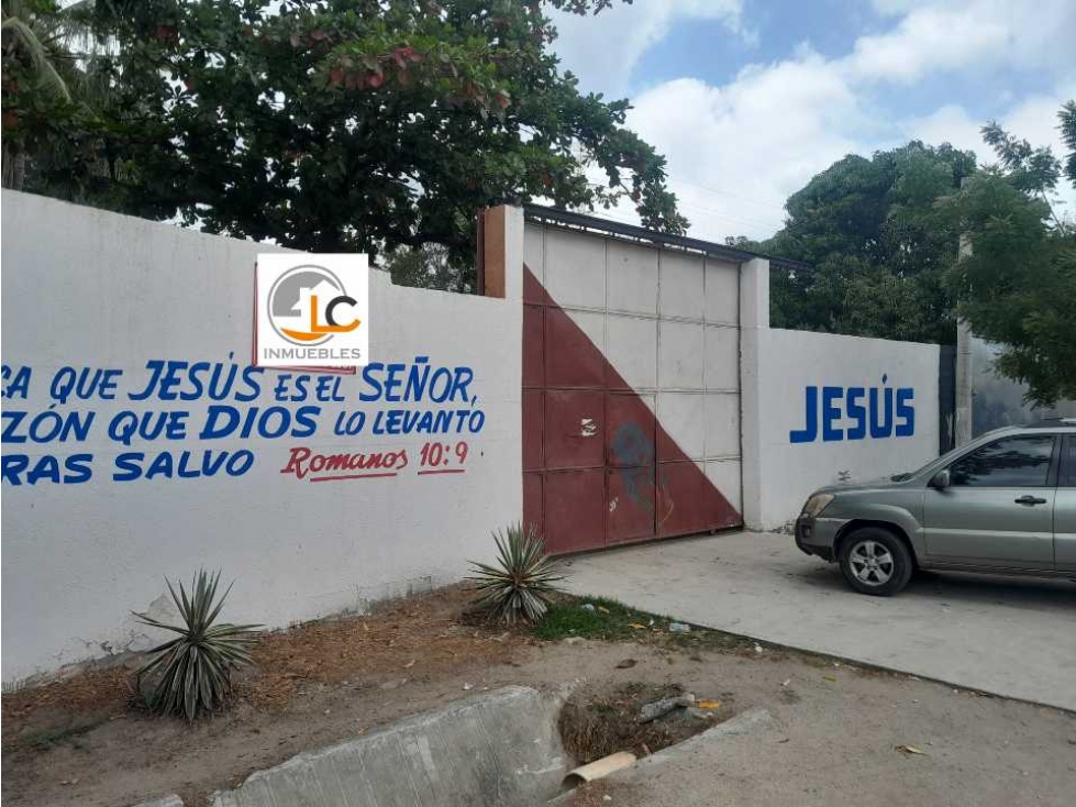 Amplio lote de 3468m2 sobre la troncal del caribe sector curinca - 3