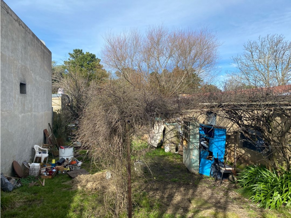 AMPLIO LOTE EN VENTA CON MEJORAS EN LA ELENA TANDIL - 2
