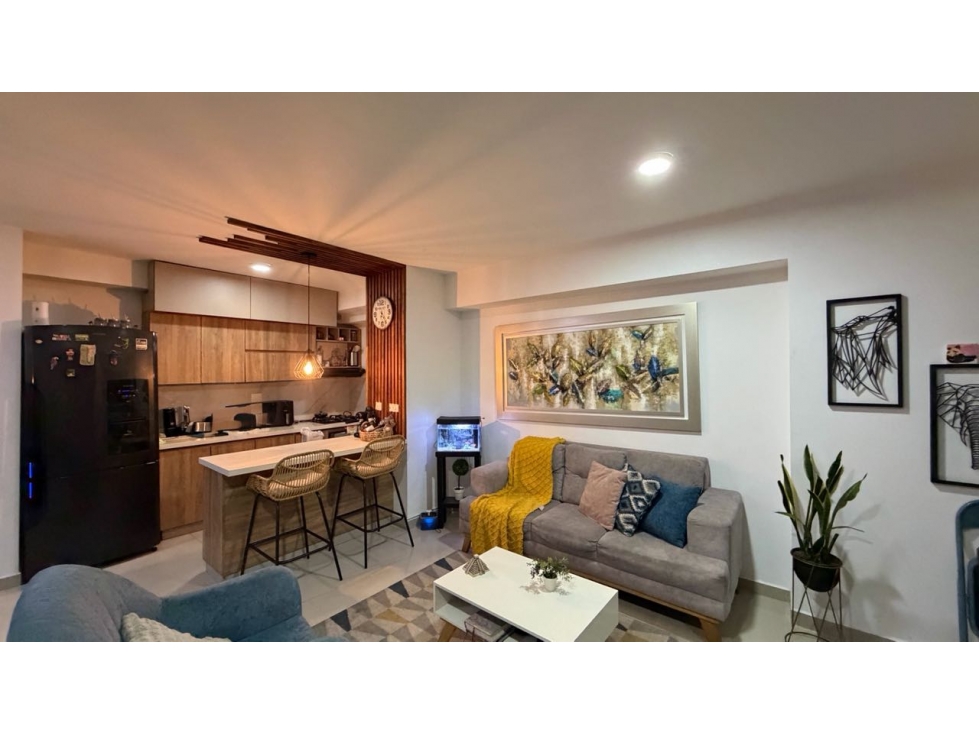 AMPLIO Y ECONÓMICO APARTAMENTO EN VENTA EN NIQUIA CON DOBLE BALCÓN