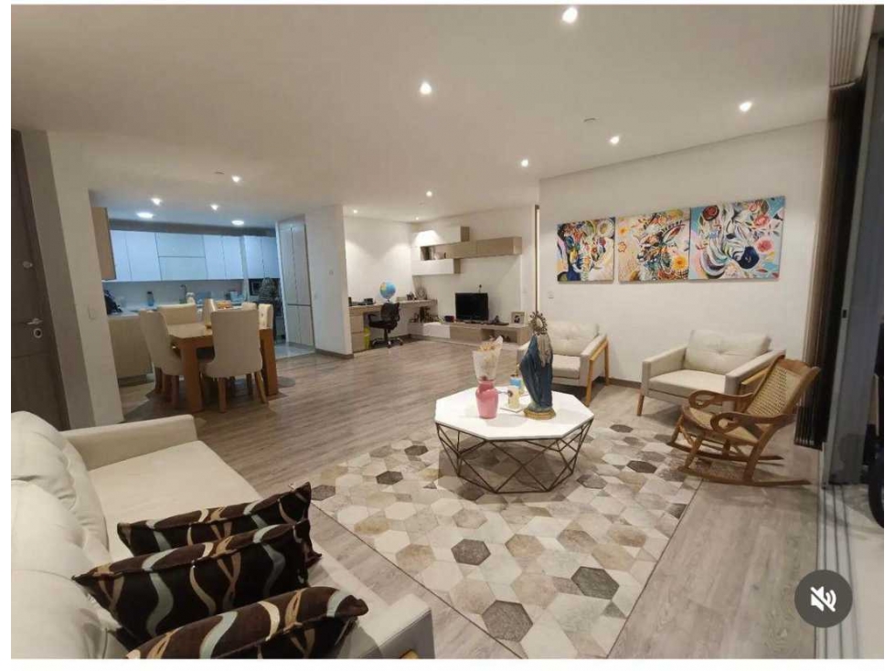 AMPLIO Y MODERNO APARTAMENTO EN LOS BENEDICTINOS