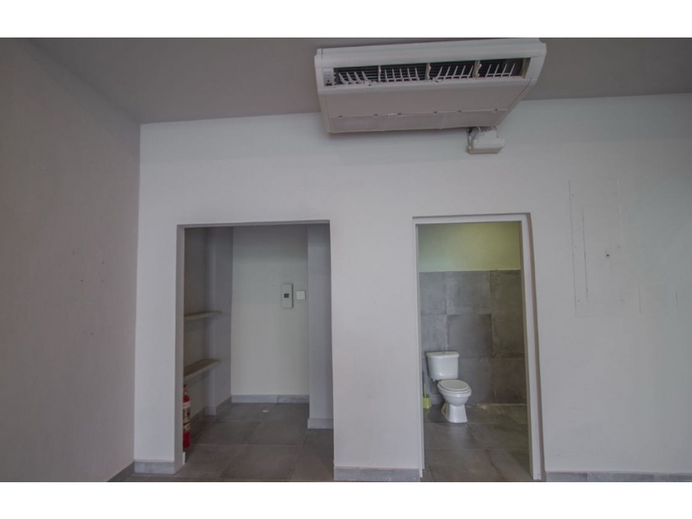 Alquiler de local comercial en San Francisco, Calle 76 — foto 4