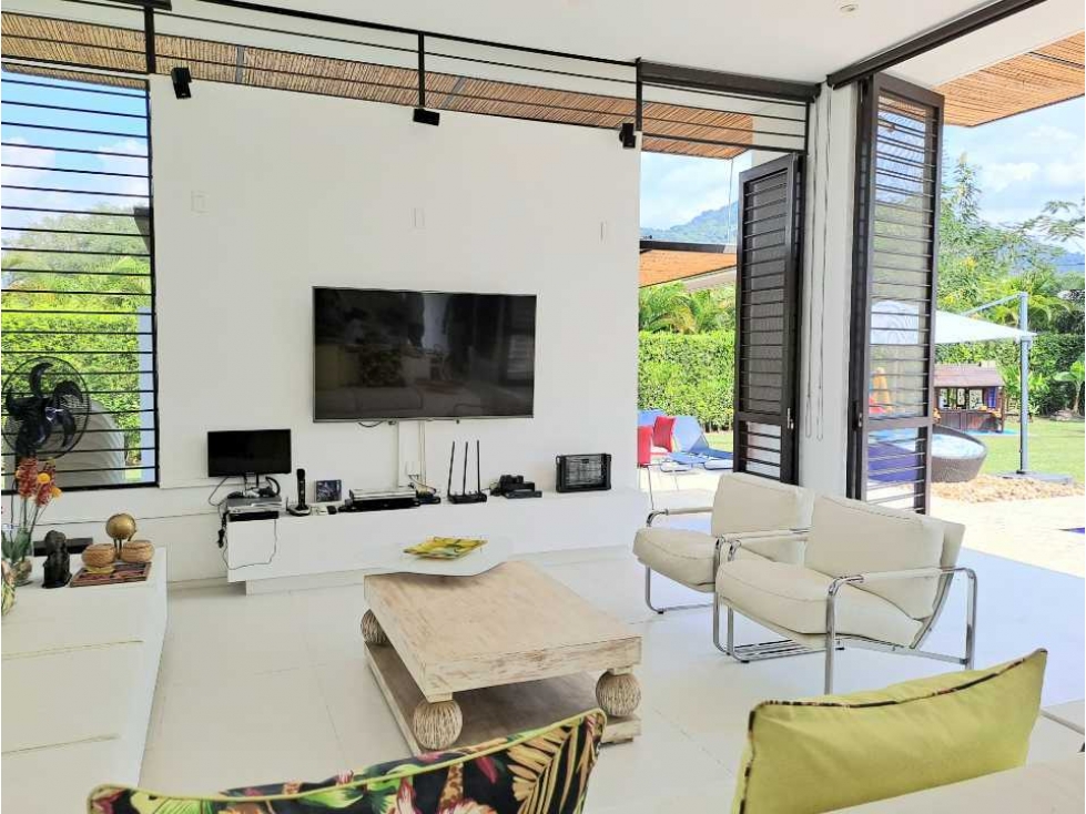 ANAPOIMA VENTA CASA 266 MTS 5 ALCOBAS, AMOBLADA, PERFECTO ESTADO - 4