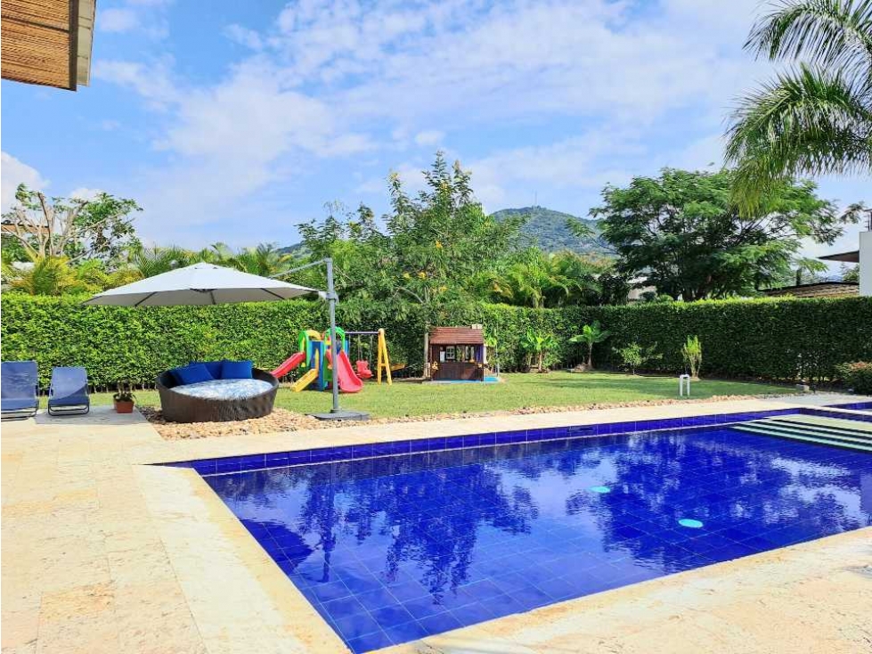 ANAPOIMA VENTA CASA 266 MTS 5 ALCOBAS, AMOBLADA, PERFECTO ESTADO - 1