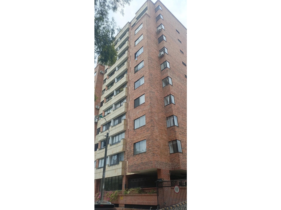 AP 401 C CON ALQUERIA AG C CL 5 ENTRE CR 83 Y 84 HOY TORRE DEL VALLE — foto 2