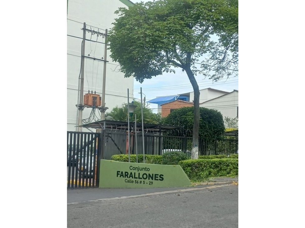 AP 403 C CON FARALLONES CL 56 5 29 O CL 56 4 C 100