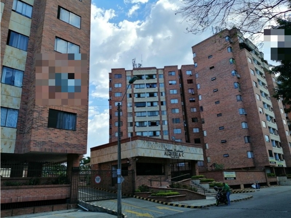 AP 702 B CON ALQUERIA AG C CL 5 ENTRE CR 83 Y 84 HOY TORRES DEL VALLE — foto 3