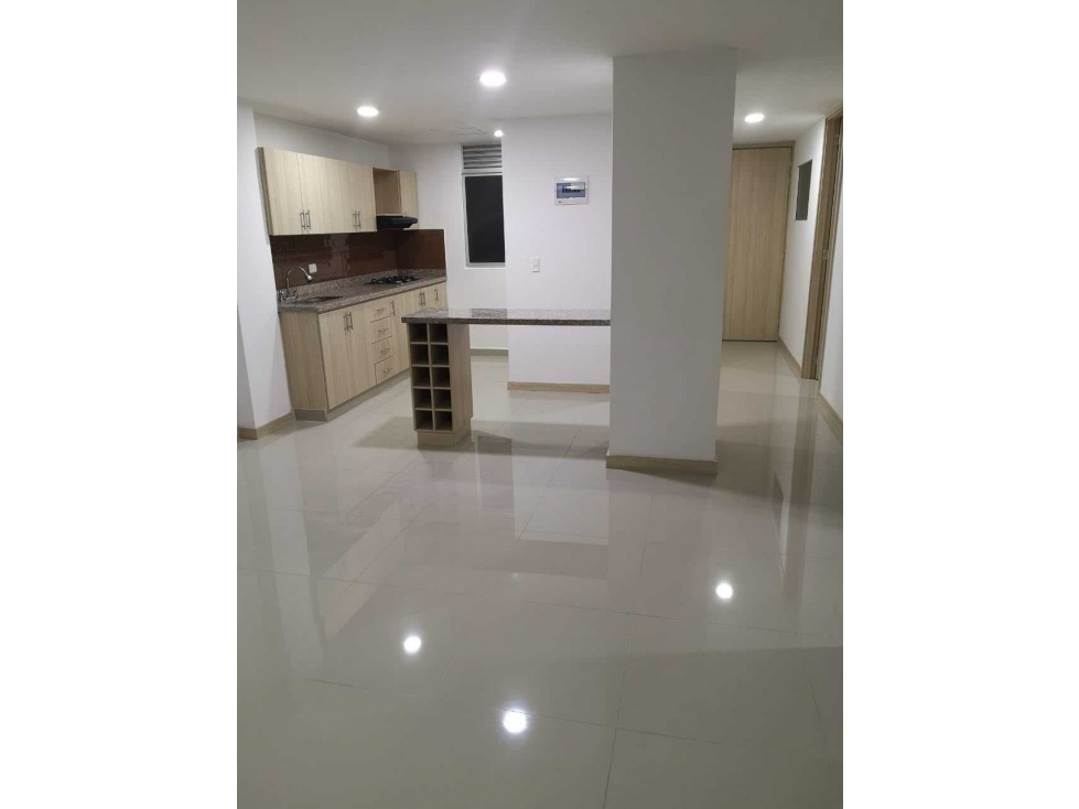 APAETAMENTO EN VENTA CALASANZ PARTE BAJA. — foto 2