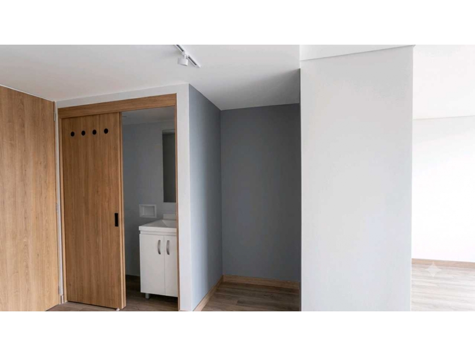 APARTA ESTUDIO VENTA TORRE FUNDADORES PISO 13 — foto 4
