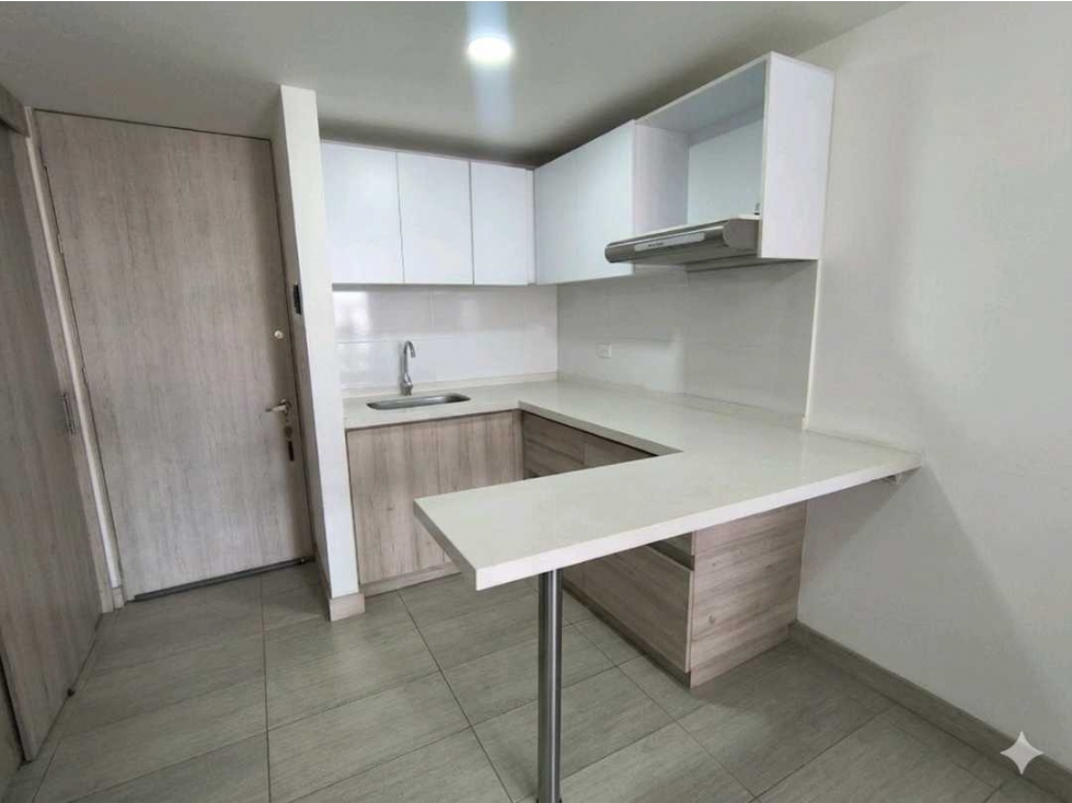 Aparta estudio Venta piso 7 Torre Fundadores — foto 3