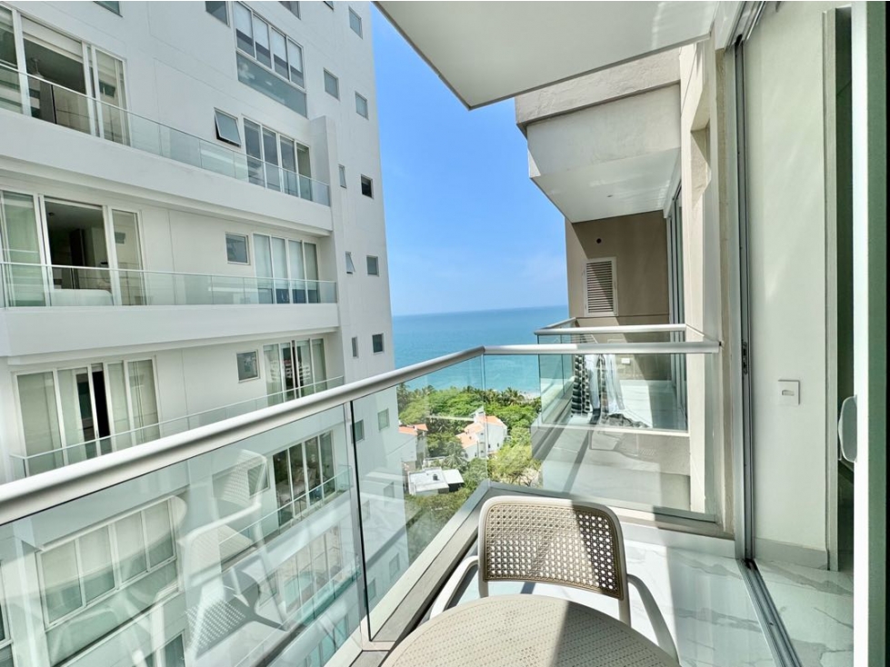 Aparta suite en venta a media cuadra de la playa Del Hotel Hilton