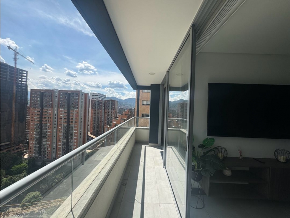 Apartaestudio en arriendo Medellín Sector Ciudad del Río SIN MUEBLES — foto 6