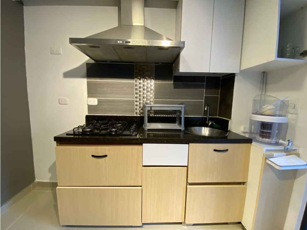 Apartaestudio en arriendo en La Castellana Medellín — foto 2