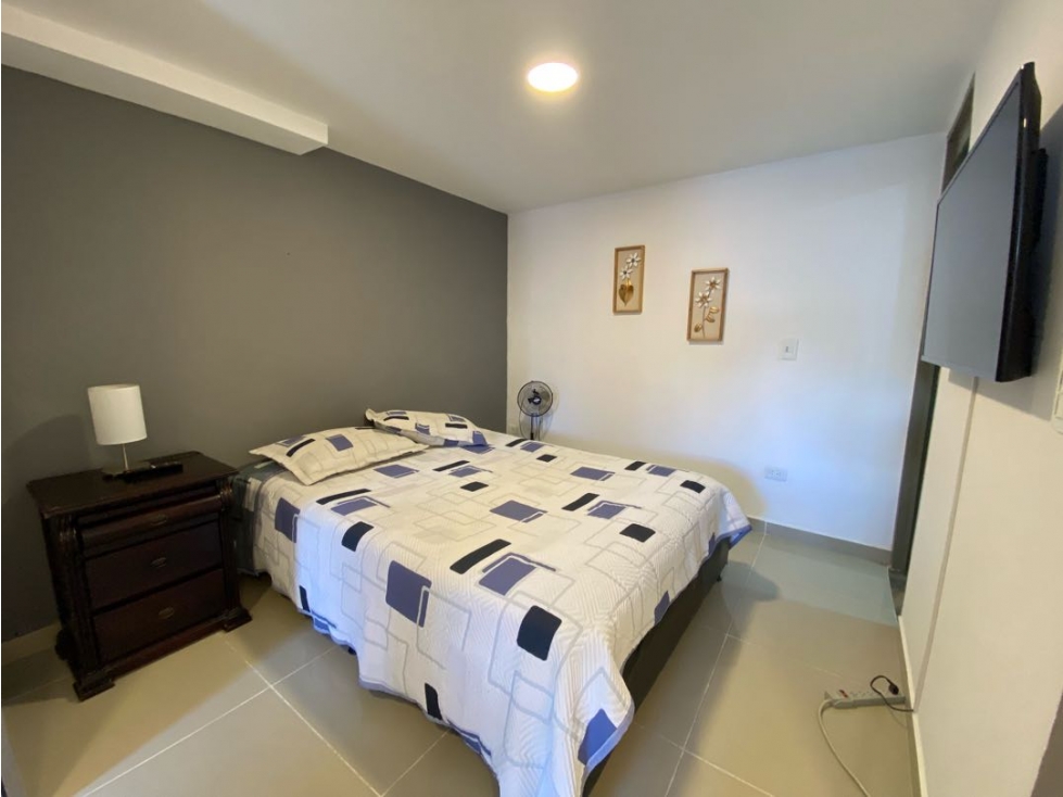 Apartaestudio en arriendo en La Castellana Medellín — foto 3