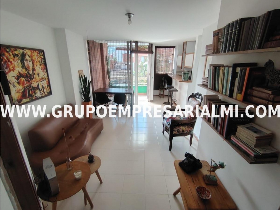 APARTAESTUDIO AMOBLADO EN ARRIENDO - SECTOR LAURELES COD: 33979
