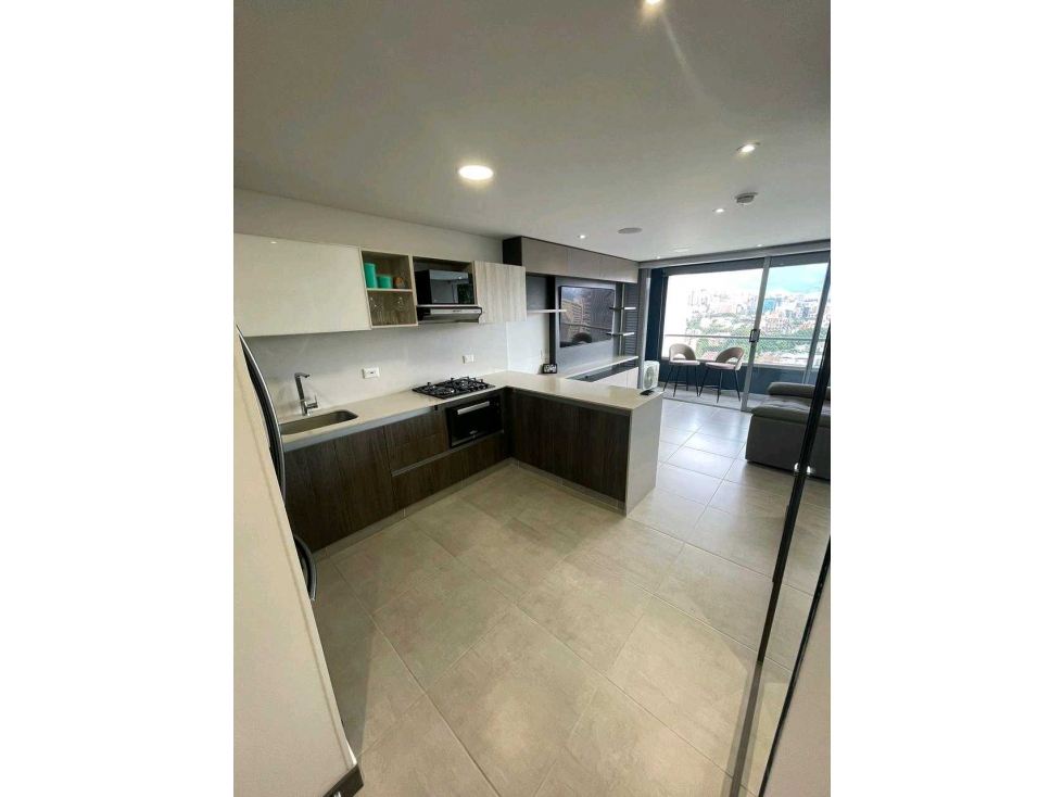 APARTAESTUDIO AMOBLADO EN VENTA EL POBLADO CIUDAD DEL RIO (T) — foto 4
