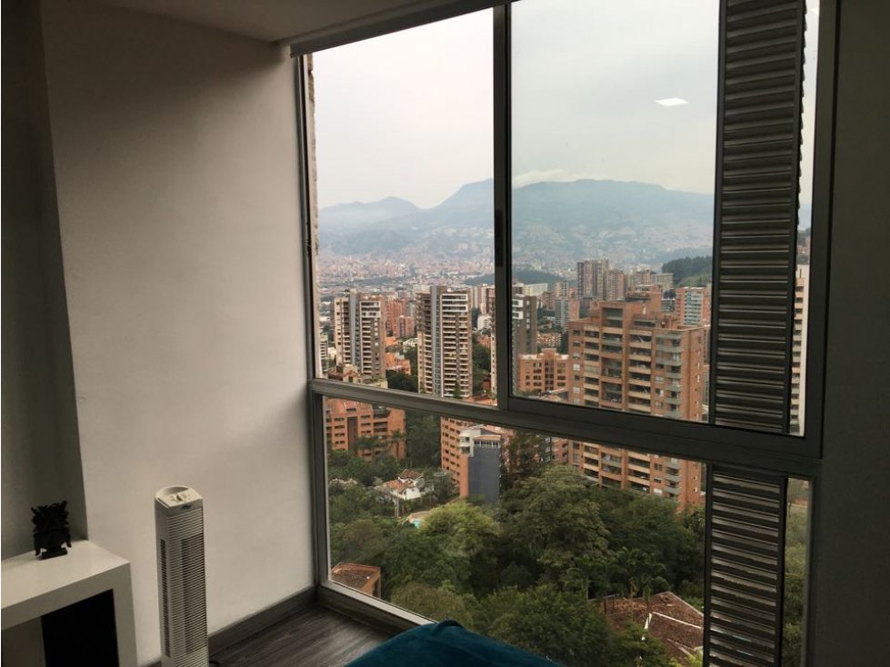Apartaestudio amoblado Moderno cerca al tesoro el poblado con vista — foto 2