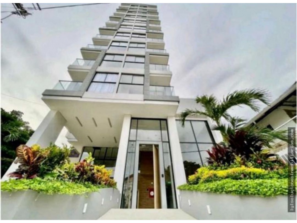 Apartaestudio con permiso de renta Rodadero SUR - 005