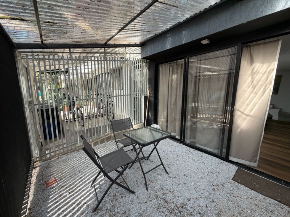 Apartaestudio amoblado en alquiler en Laureles