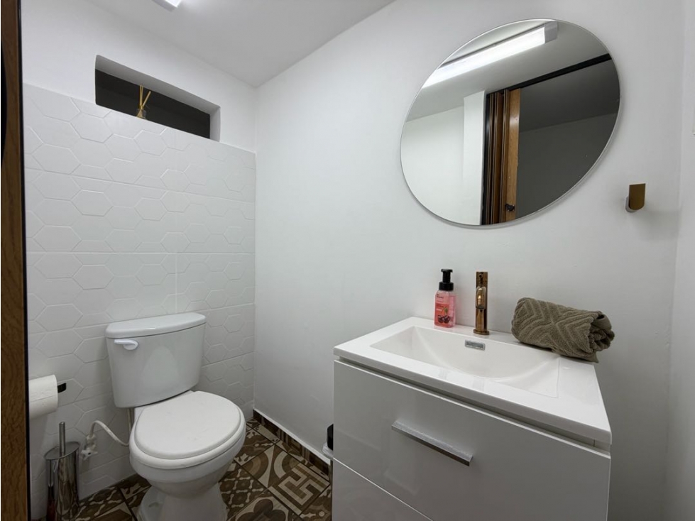 Apartaestudio amoblado en alquiler en Laureles — foto 3