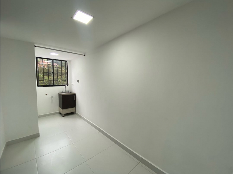 Apartaestudio en Arriendo en Belen Aguas Frias Medellín — foto 5