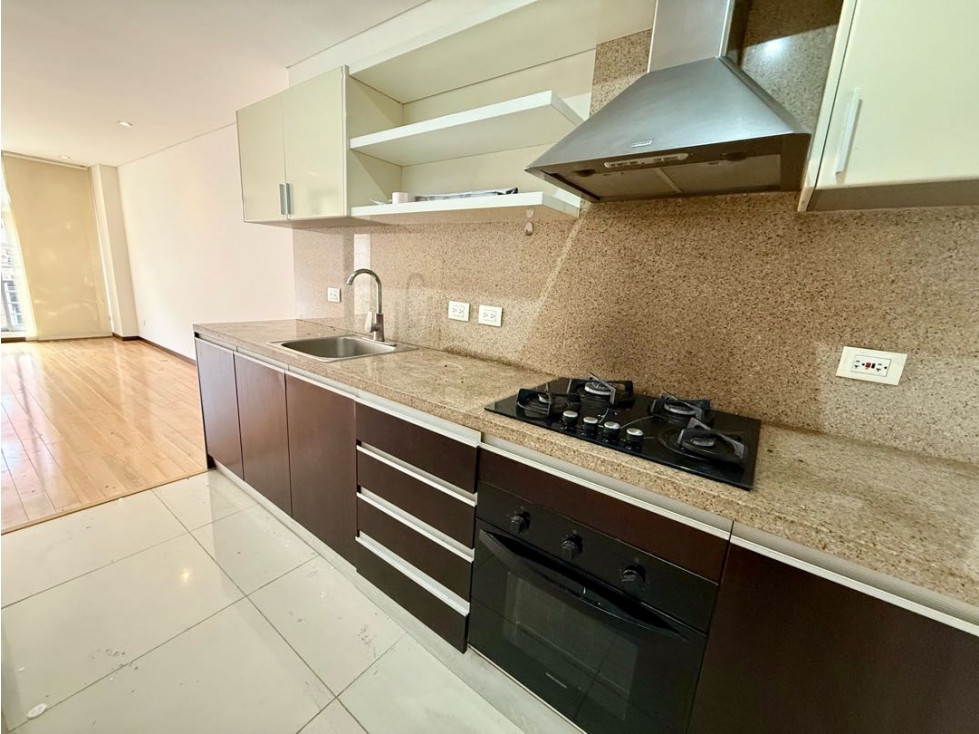 Apartaestudio en arriendo en Chicó 50 m² — foto 6