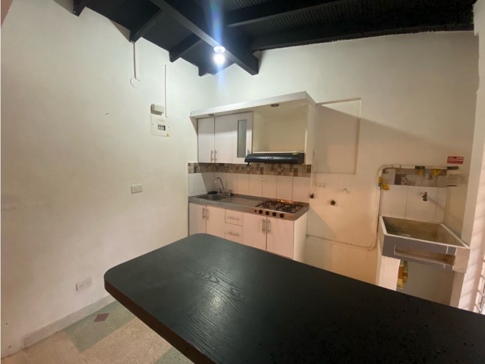 Apartaestudio en arriendo en Laureles Medellín — foto 2