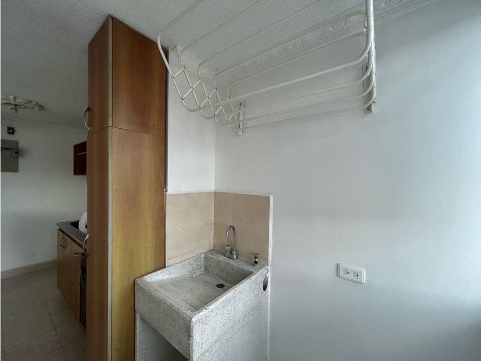Apartaestudio en arriendo sector Estadio — foto 6